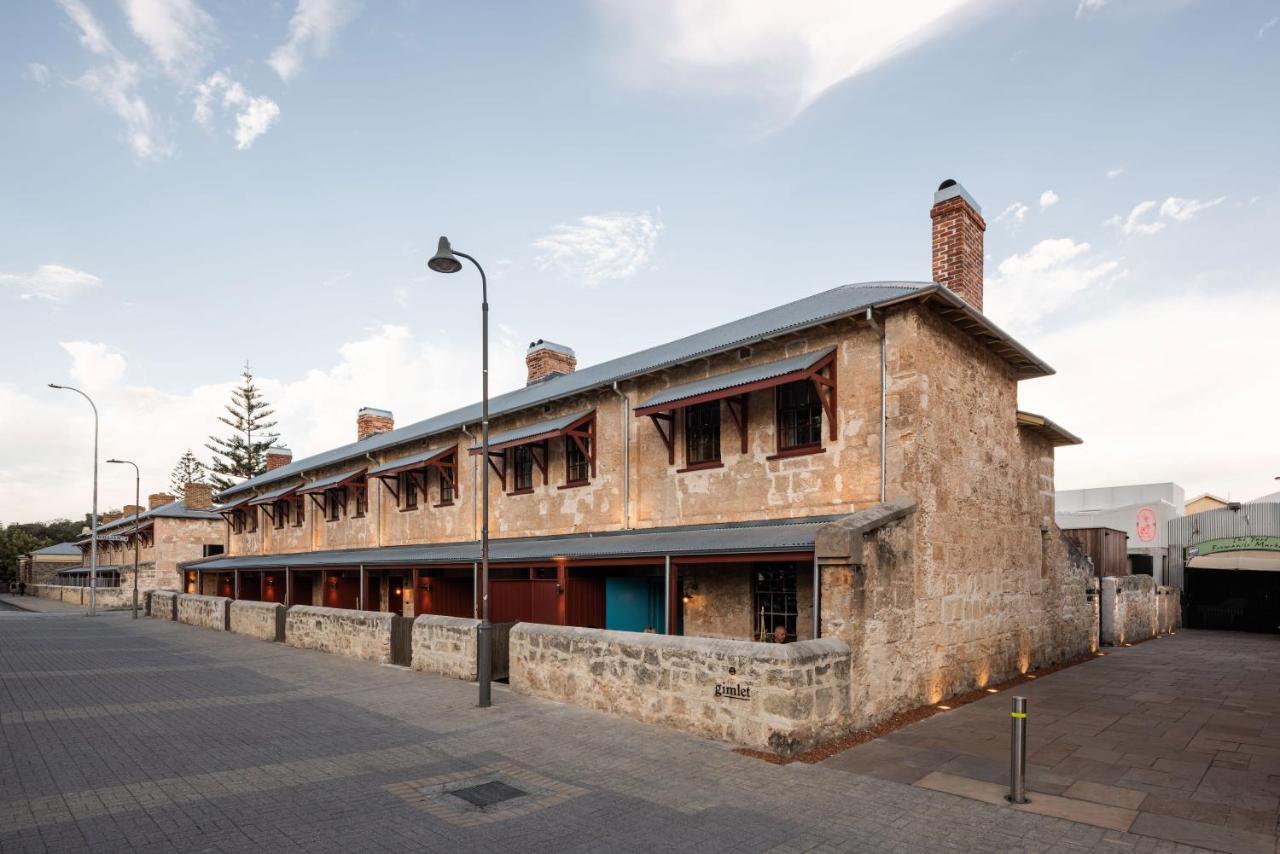 Warders Hotel Fremantle Markets Exterior photo